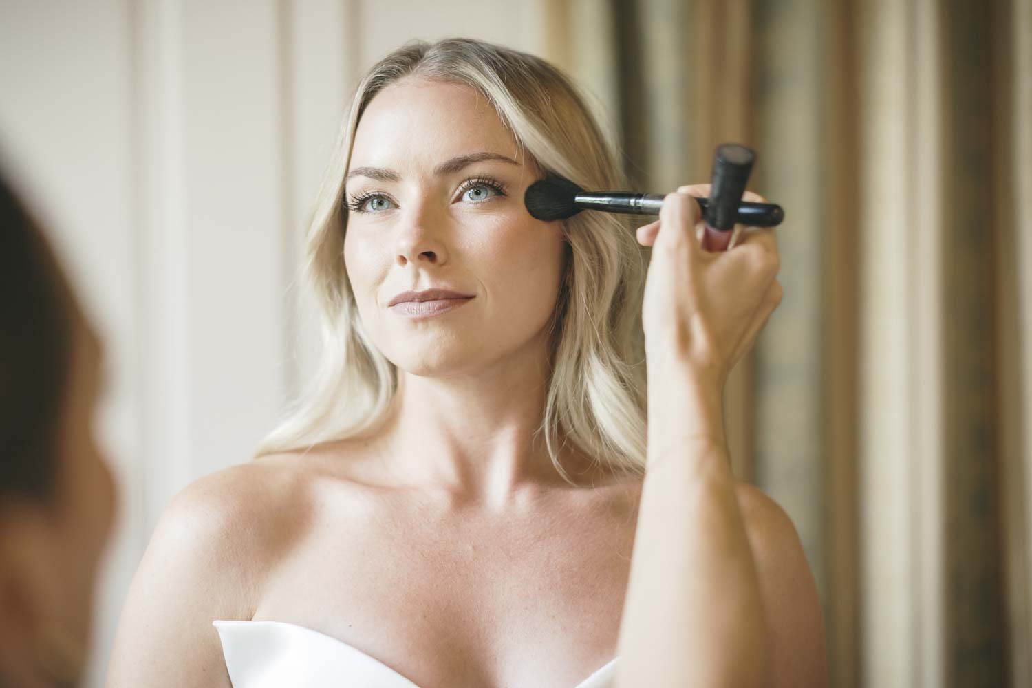 LisaElleWedding-BrideStyling-7